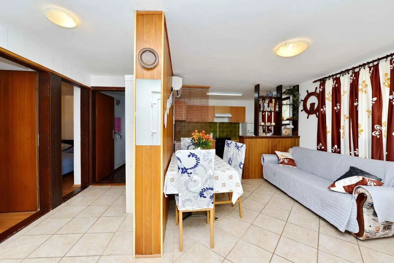 Apartment In Vir/Insel Vir 7482 0*,  Хорватия